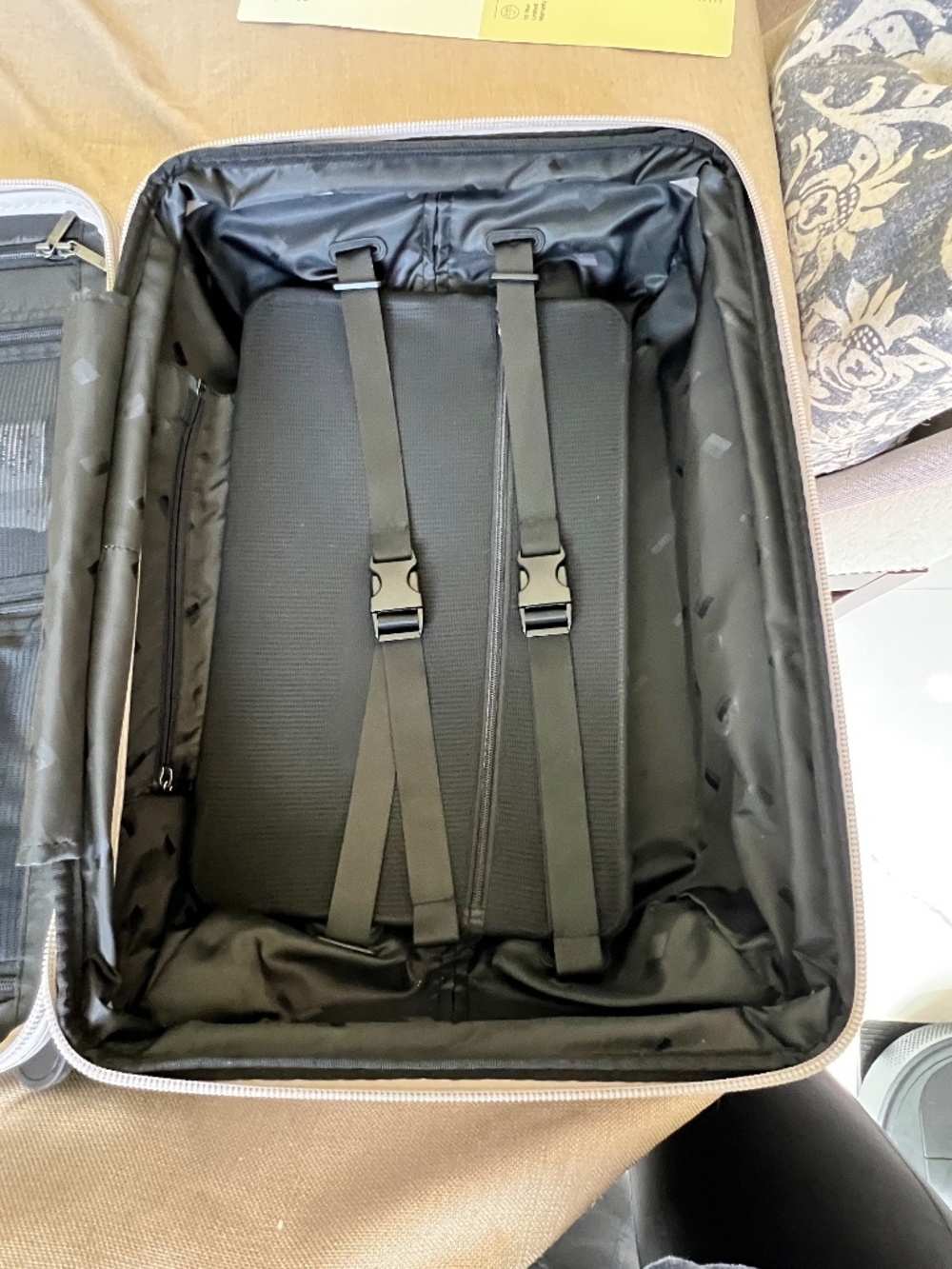 Signature Hardside Carry On Spinner Suitcase Matte Atmosphere - Open Story NEW - Picture 8 of 14